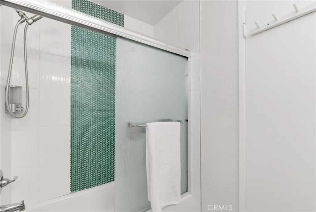 Photo #18: OC26098586 Listing: Photo #18