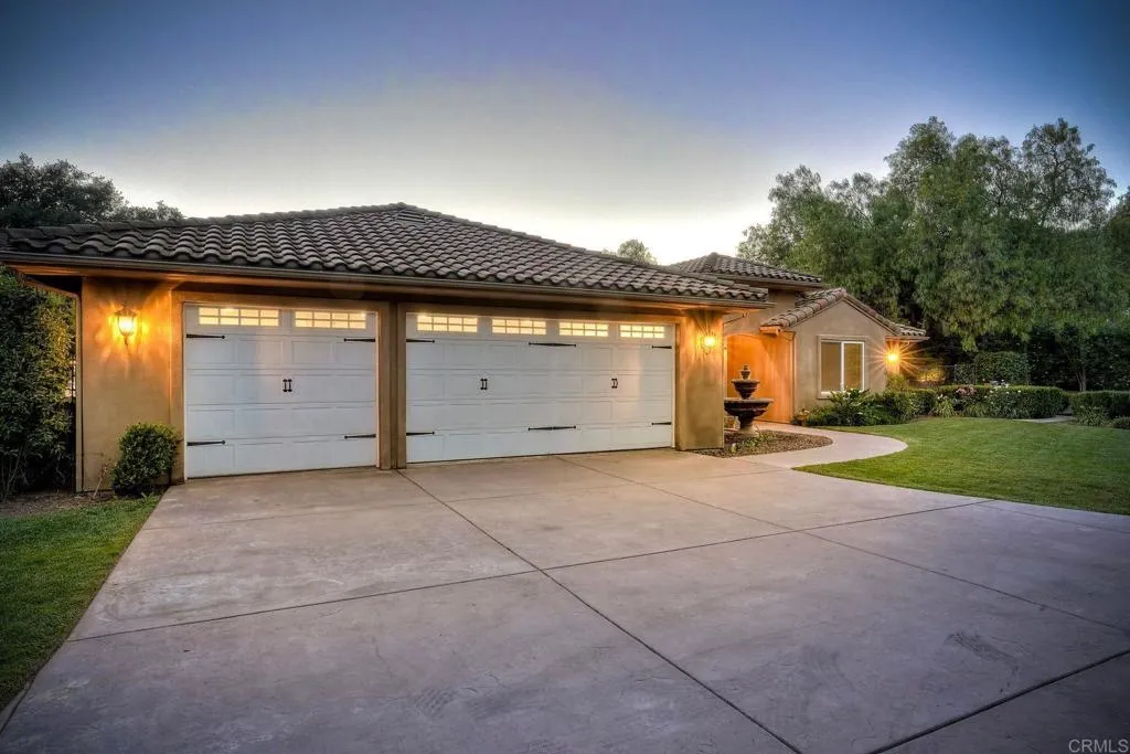 https://cdn.realtyfeed.com/cdn/127/306713051/03708fa6d772baa6159b9c7c38fac7ba.webp
