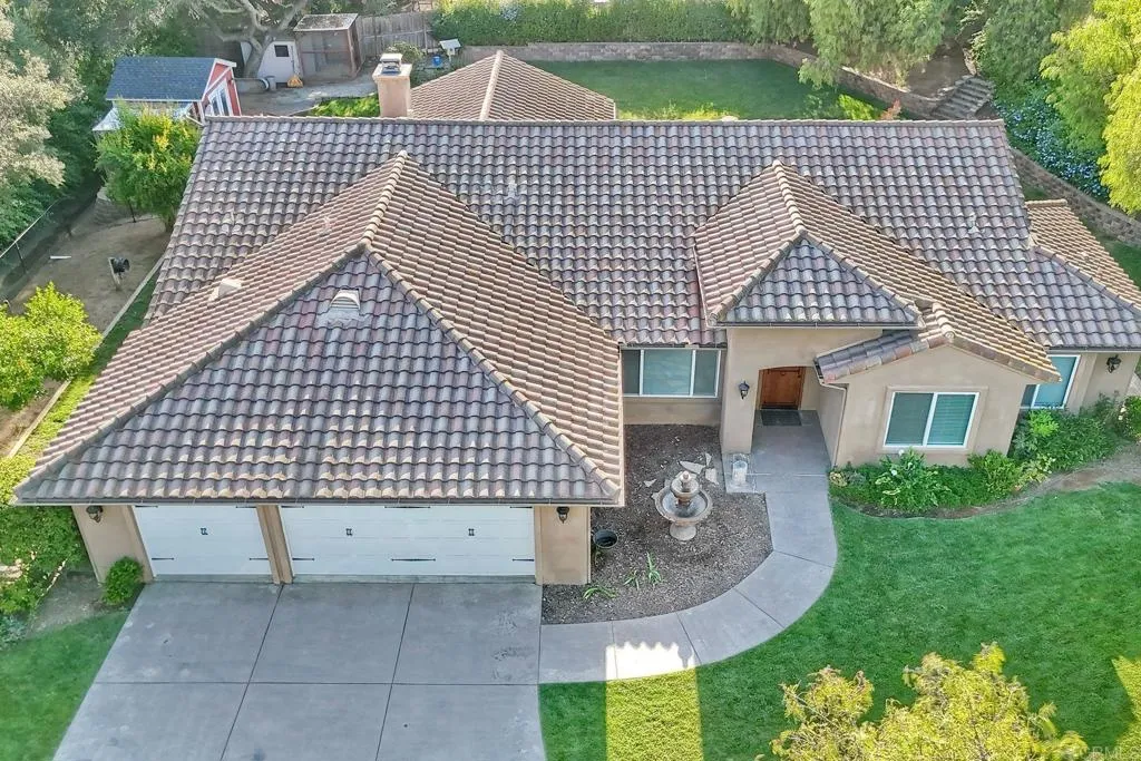 https://cdn.realtyfeed.com/cdn/127/306713051/293714a6a082e44ed2de09721cf2213a.webp