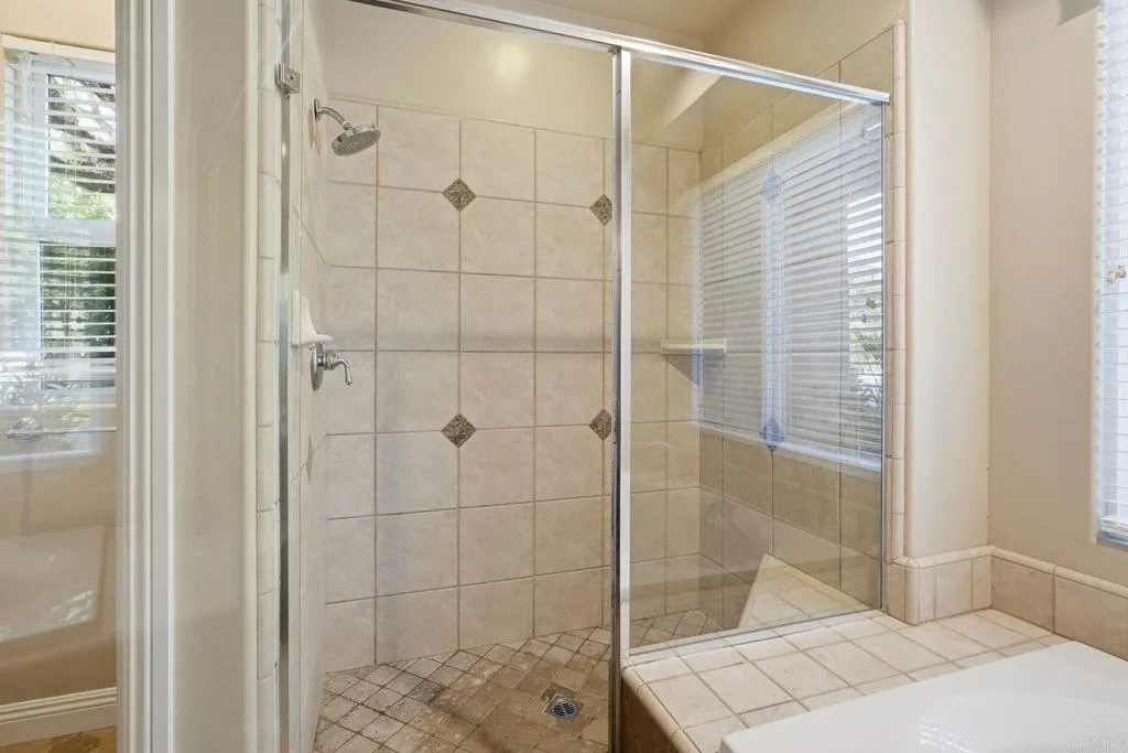 https://cdn.realtyfeed.com/cdn/127/306713051/37a6872b8637abc853f0850b4dd63156.webp