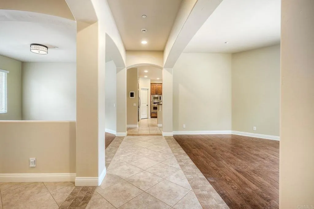 https://cdn.realtyfeed.com/cdn/127/306713051/def5f51f3b1aa6fe05c469b497e24b5b.webp