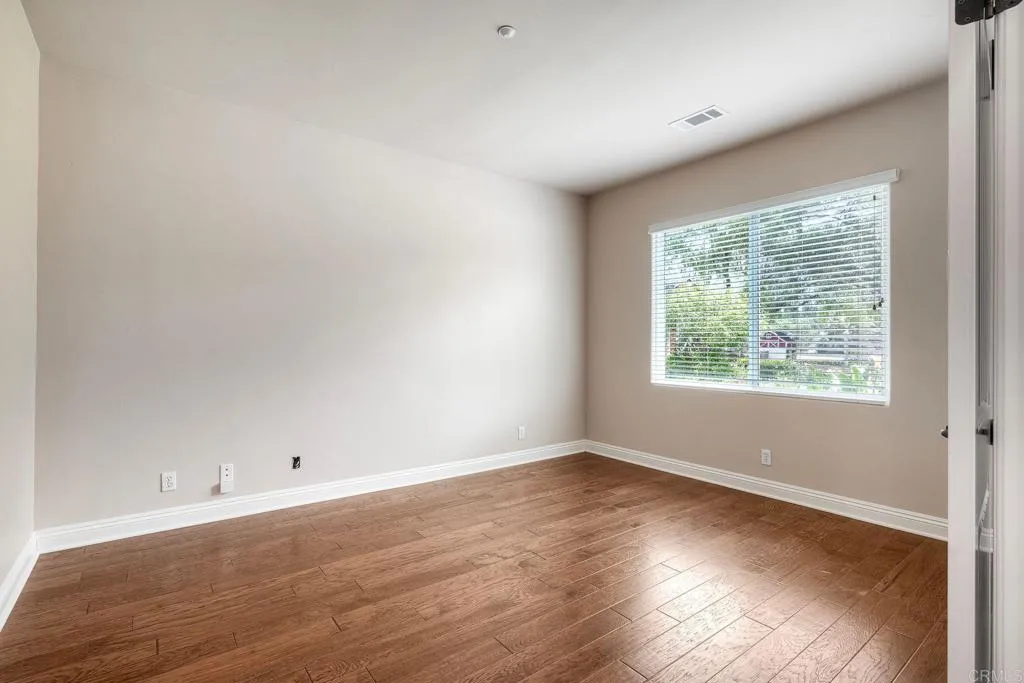 https://cdn.realtyfeed.com/cdn/127/306713051/fa6b974c9ad1eeae187266d6225c67d7.webp