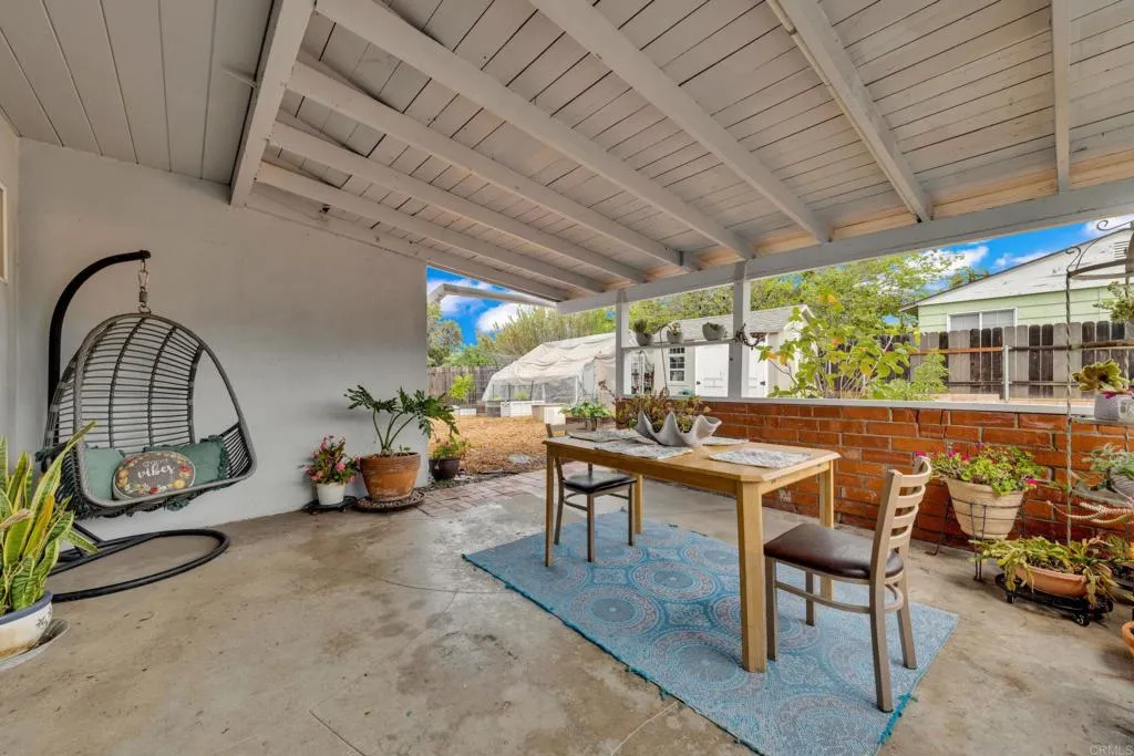 https://cdn.realtyfeed.com/cdn/127/306713054/161c8116b7182a5234469f8f4a2bc8fa.webp