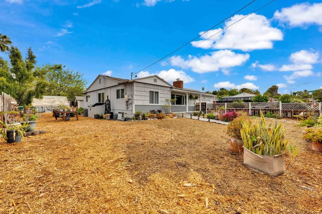 https://cdn.realtyfeed.com/cdn/127/306713054/70588e0fe2683faf4e33b13706833859.webp