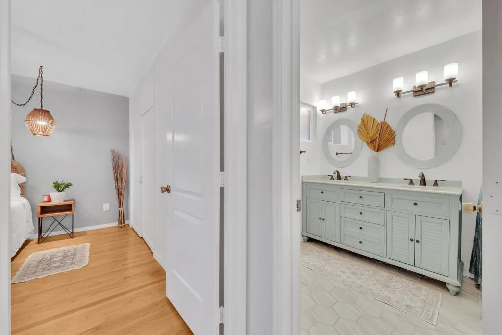 https://cdn.realtyfeed.com/cdn/127/306713054/d8f7cc67fc1d7cd64355d0ed184f1060.webp