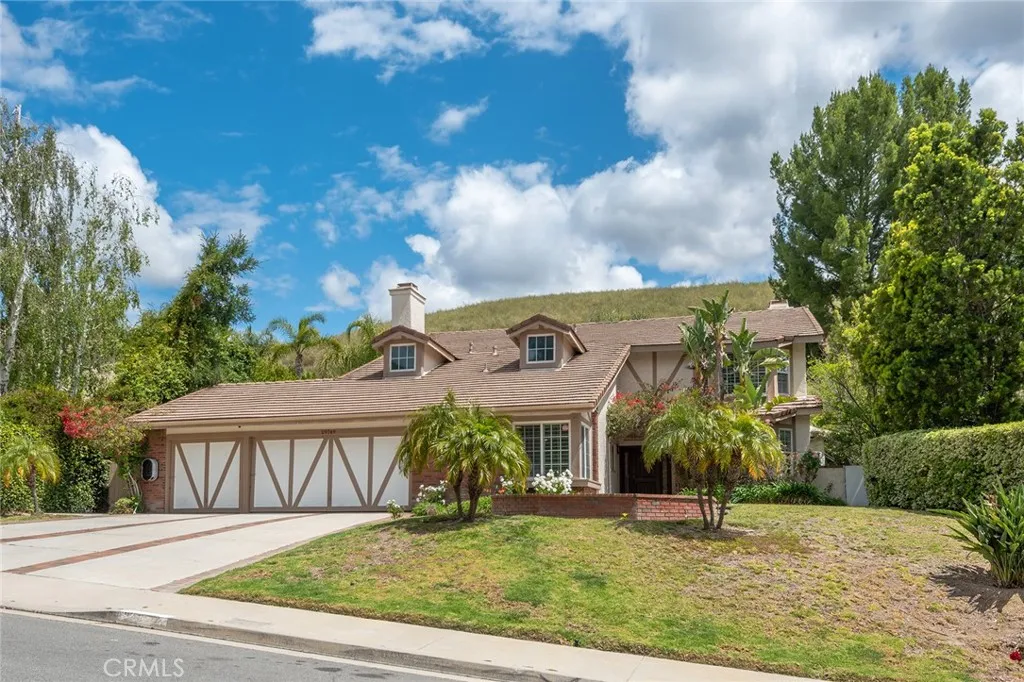 Agoura Hills, CA 91301