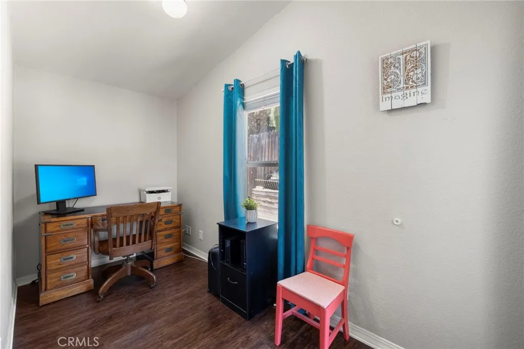 https://cdn.realtyfeed.com/cdn/127/306713086/4db2887a0c1e7a7ded552eb88b6de7c6.webp