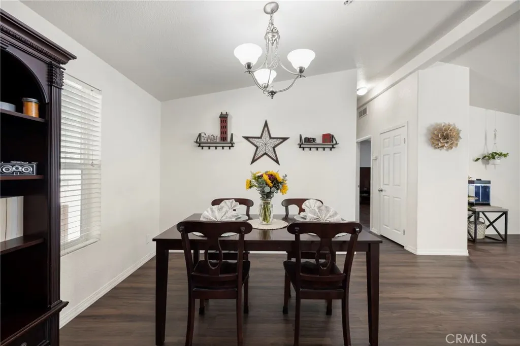 https://cdn.realtyfeed.com/cdn/127/306713086/ded7bac90f586ca53d0cf03041532bbb.webp
