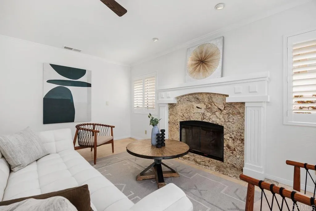 https://cdn.realtyfeed.com/cdn/127/306713090/2751e9b6c1a6fefa5c08f3ffee86c923.webp