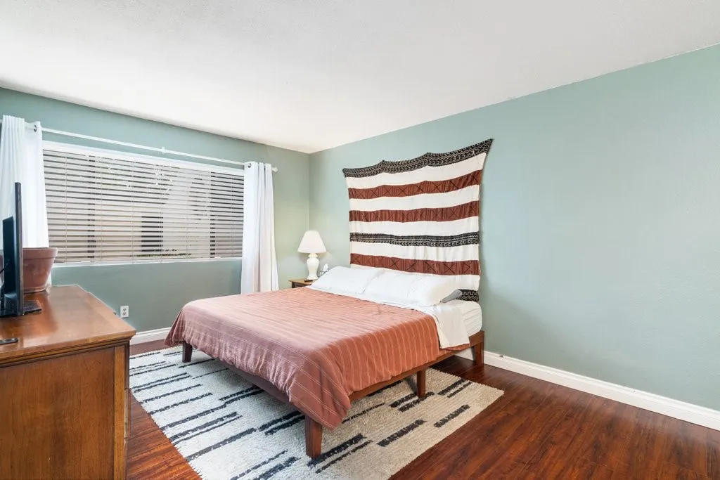 https://cdn.realtyfeed.com/cdn/127/306713093/20f3e3585347dd7efa3c7f3757b82db2.webp