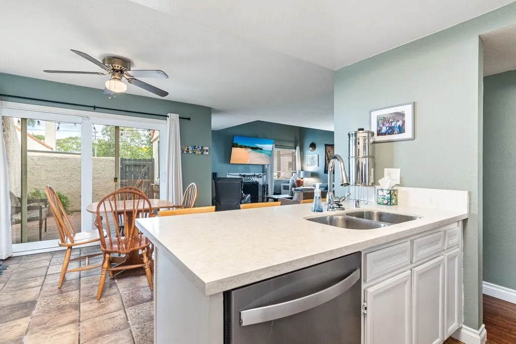 https://cdn.realtyfeed.com/cdn/127/306713093/68044c2cb75fcad57df5bdfb51a315e6.webp