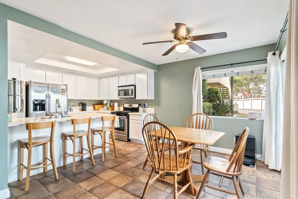 https://cdn.realtyfeed.com/cdn/127/306713093/e9fbed2a2ce9bbc0181dd5b4209c3fce.webp