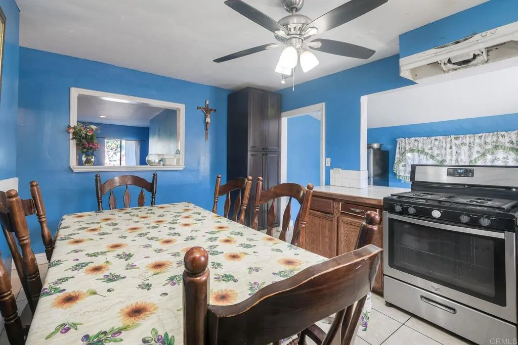 https://cdn.realtyfeed.com/cdn/127/306713094/2c46a4ebe21b6023782d6ec1cb40a761.webp