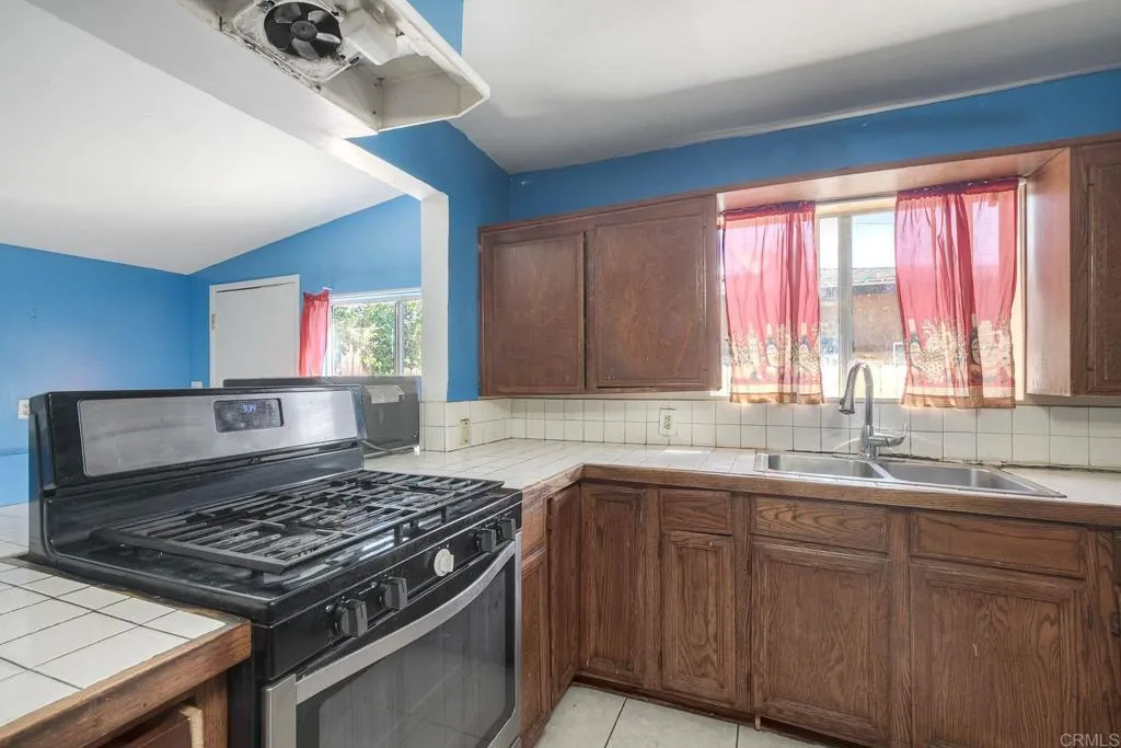 https://cdn.realtyfeed.com/cdn/127/306713094/882c4b832b562514a05fb2f1d2fe7e69.webp