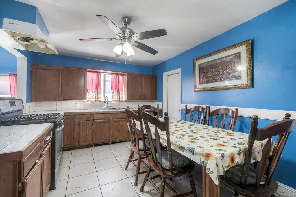 https://cdn.realtyfeed.com/cdn/127/306713094/8e8bdec1812ed6da2e813cde04c8ff59.webp