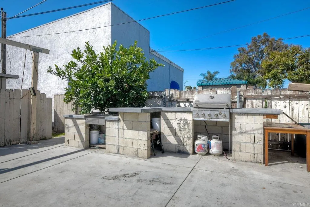 https://cdn.realtyfeed.com/cdn/127/306713094/8f29f94a7c154c19283dd9226cda0734.webp