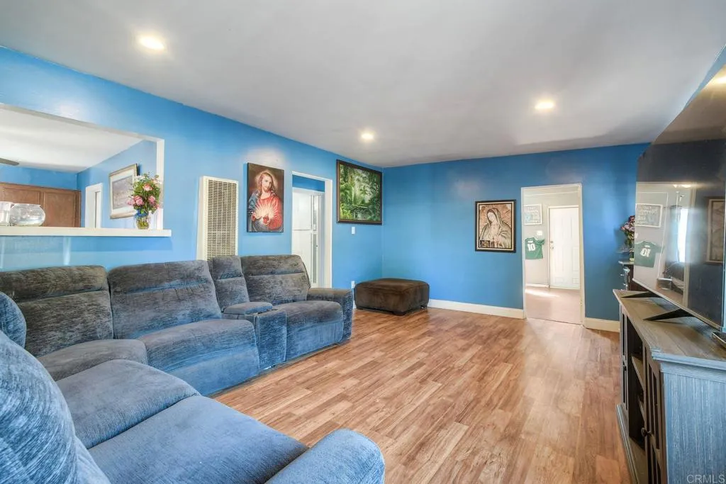 https://cdn.realtyfeed.com/cdn/127/306713094/ed360a9f326637ea41cb6512f009fc18.webp