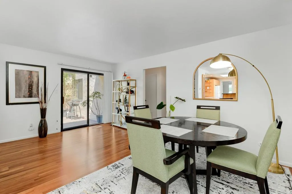 https://cdn.realtyfeed.com/cdn/127/306713099/43d8117b736c5127a9a41e6c0650231d.webp
