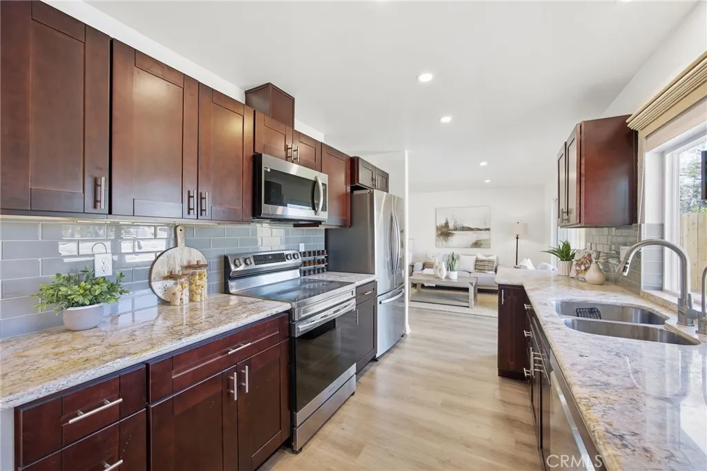 Photo #5: SW26099642 Listing: Photo #5