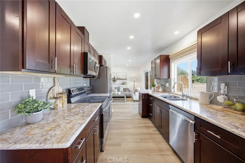 Photo #4: SW26099642 Listing: Photo #4