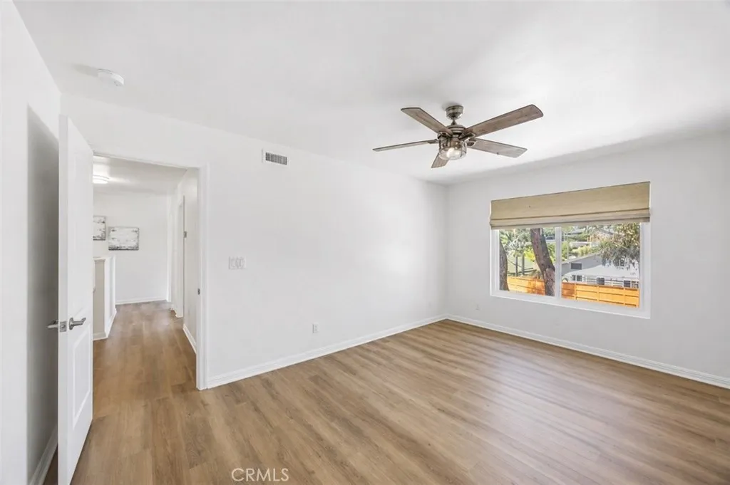 Photo #15: SW26099642 Listing: Photo #15