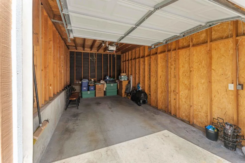 https://cdn.realtyfeed.com/cdn/127/306713183/4b3925b04ffdc43ab0fac4bb7a02df52.webp