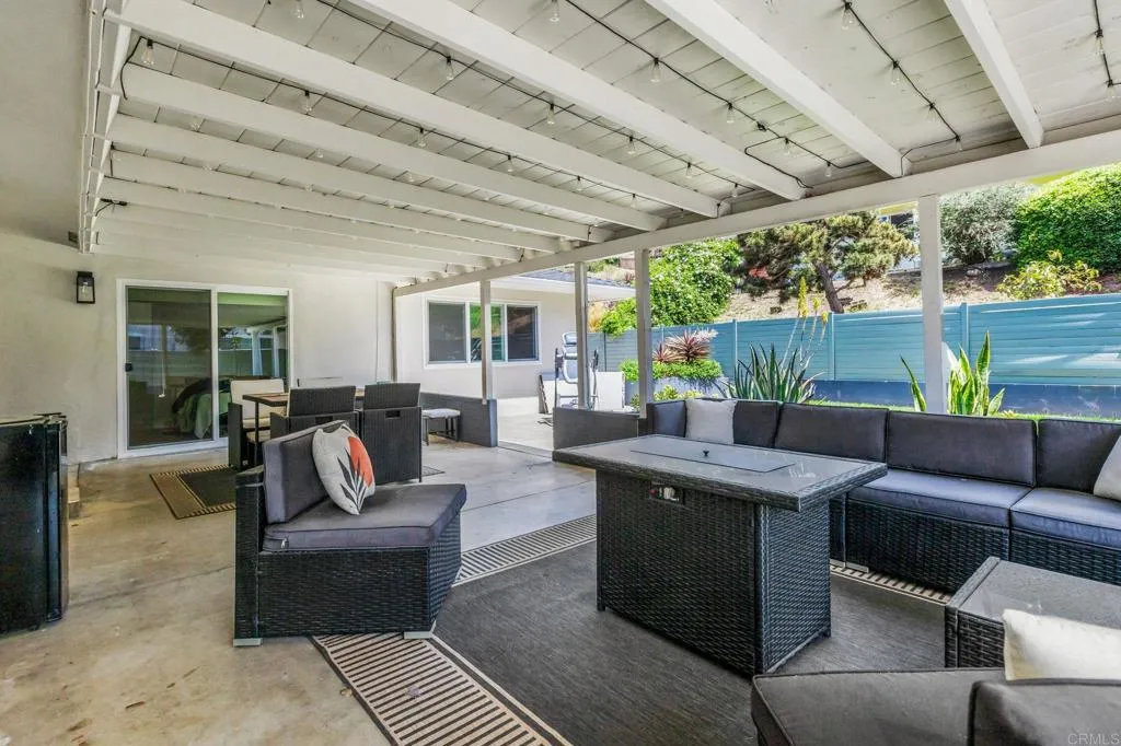https://cdn.realtyfeed.com/cdn/127/306713201/0b6bf6a79e6de4796d4437ea94049dd1.webp