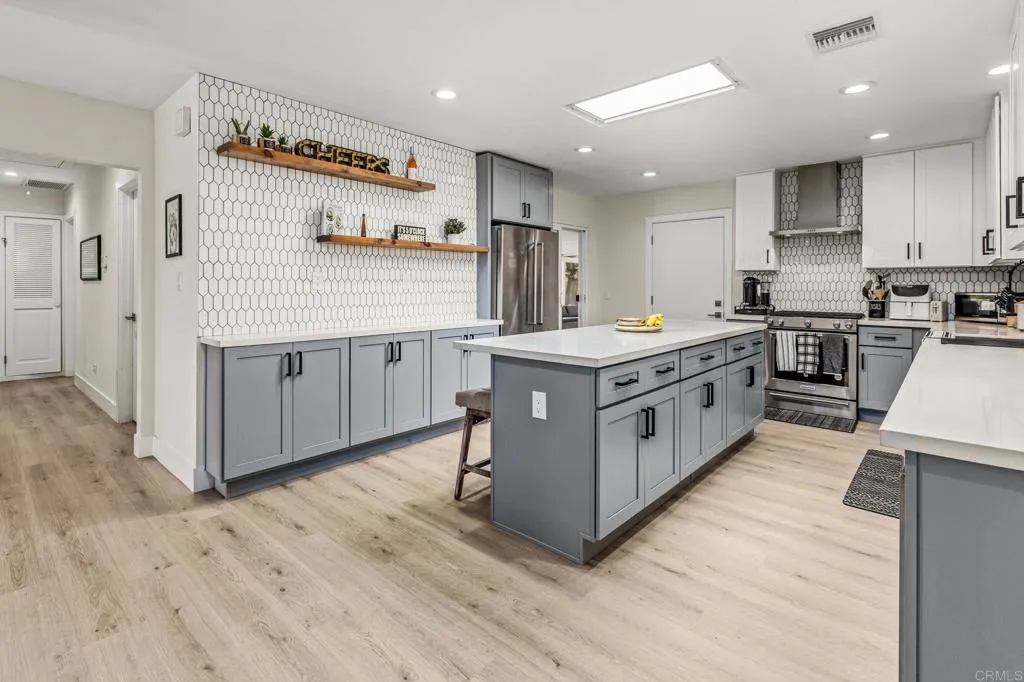 https://cdn.realtyfeed.com/cdn/127/306713201/2601220d4be99fd171b3aded1e4a96e7.webp