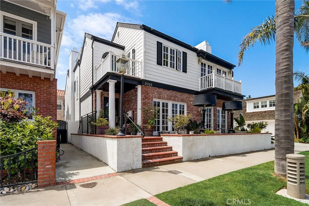 Newport Beach, CA 92661