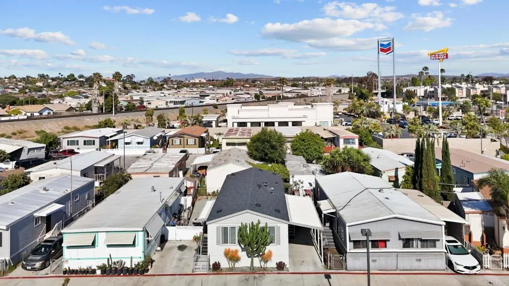 https://cdn.realtyfeed.com/cdn/127/306713230/124c90949a480487444439077f42a2fd.webp