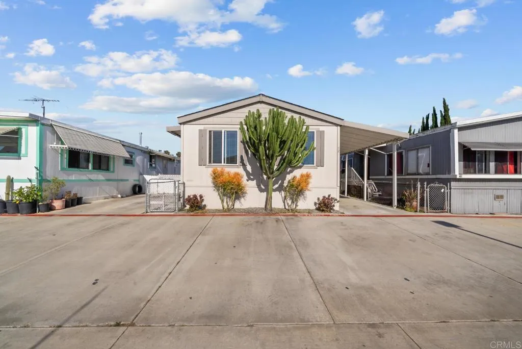 https://cdn.realtyfeed.com/cdn/127/306713230/8d358dad9ed5ae4def11e9da34496681.webp