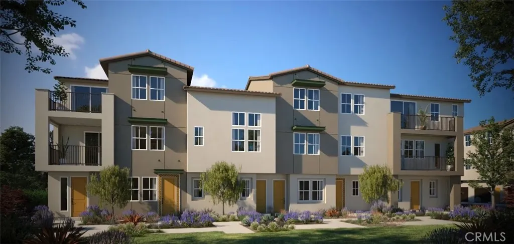 Covina, CA 91723
