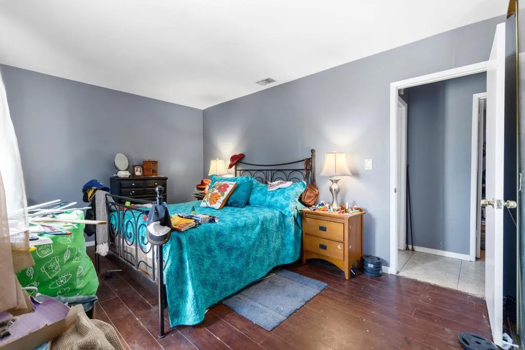 https://cdn.realtyfeed.com/cdn/127/306713246/86006f4d4c8d1dd847068f322fdcbcca.webp