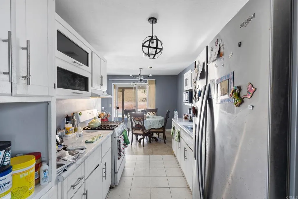 https://cdn.realtyfeed.com/cdn/127/306713246/cbc1190db1c044a45abcb5194cd7ab19.webp