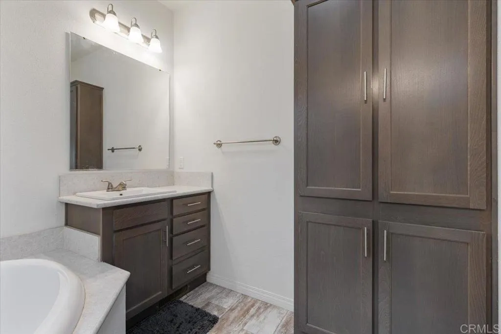 https://cdn.realtyfeed.com/cdn/127/306713314/227e362a4d20e771c5132248a79fd590.webp