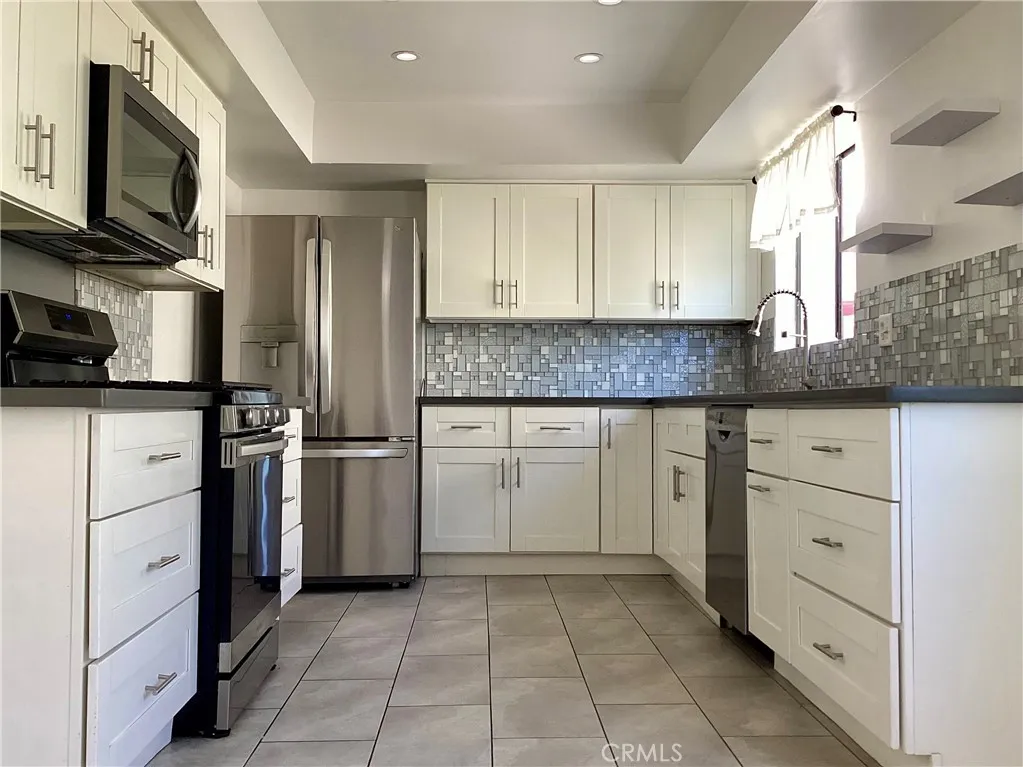 17836 Killion Street Unit A, Encino, CA 91316 - Photo 2 of 28, Encino, CA