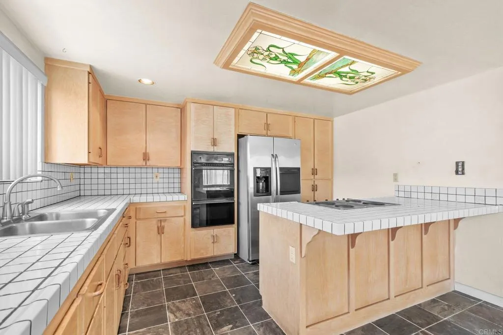 https://cdn.realtyfeed.com/cdn/127/306713320/08411843a1d563ad68c826246cbc143c.webp