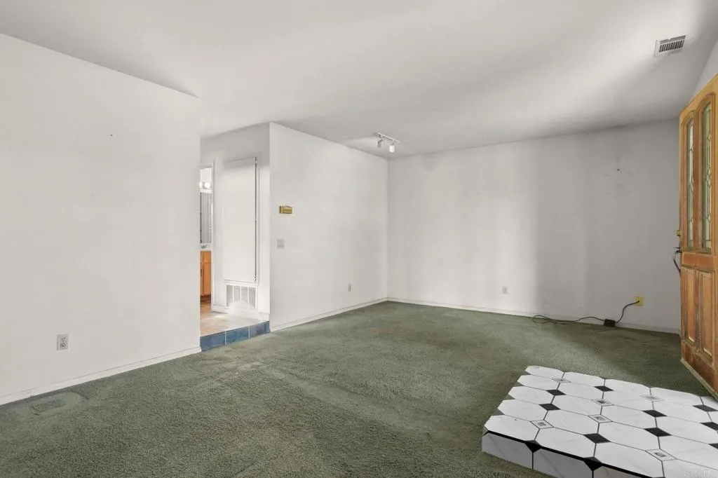 https://cdn.realtyfeed.com/cdn/127/306713320/111a21c21f24ffe2024f9b1e13798091.webp