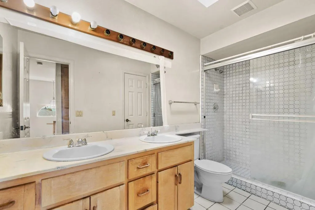 https://cdn.realtyfeed.com/cdn/127/306713320/1e4c0027d6f86361d0deb0a17e9fe159.webp