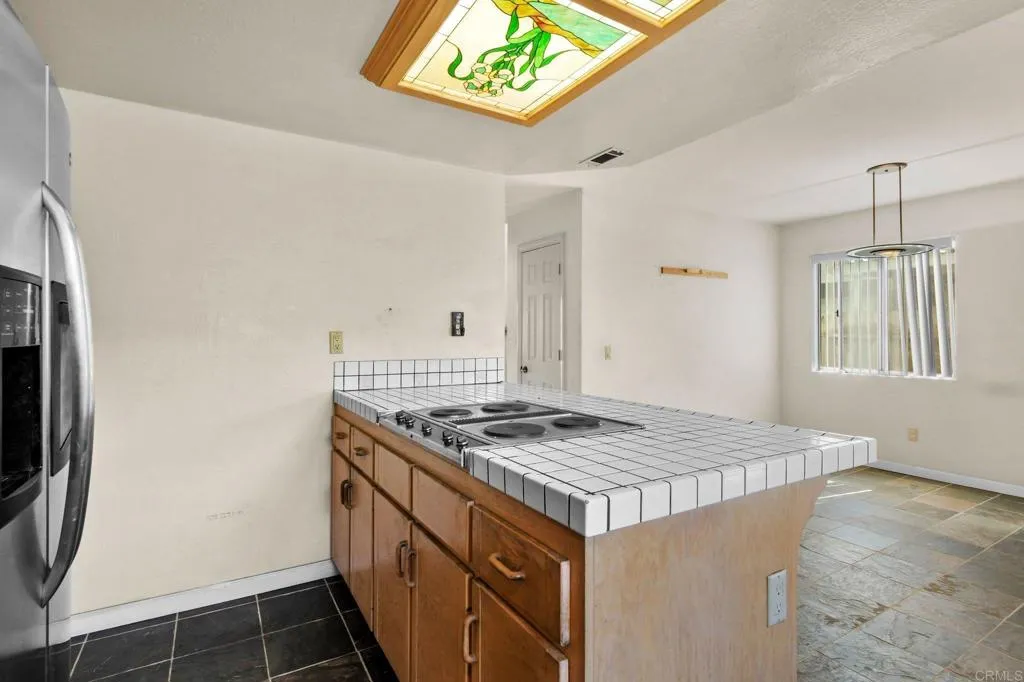 https://cdn.realtyfeed.com/cdn/127/306713320/3837d49013196525c7a30e968186ed95.webp