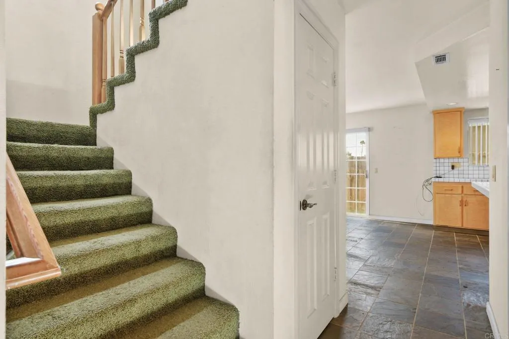 https://cdn.realtyfeed.com/cdn/127/306713320/3d32ff710933ca9729204ec790358593.webp
