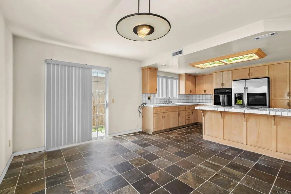 https://cdn.realtyfeed.com/cdn/127/306713320/5eac028d425760ee9a2a6a2c8df89778.webp