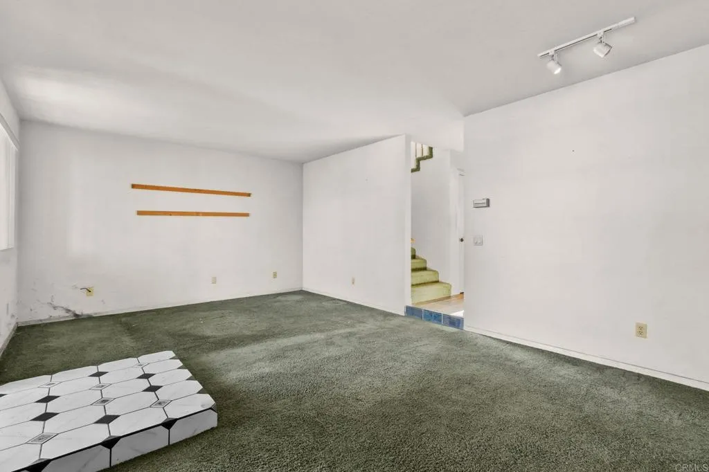 https://cdn.realtyfeed.com/cdn/127/306713320/ba3cd31166860545738f67c1bb01e463.webp