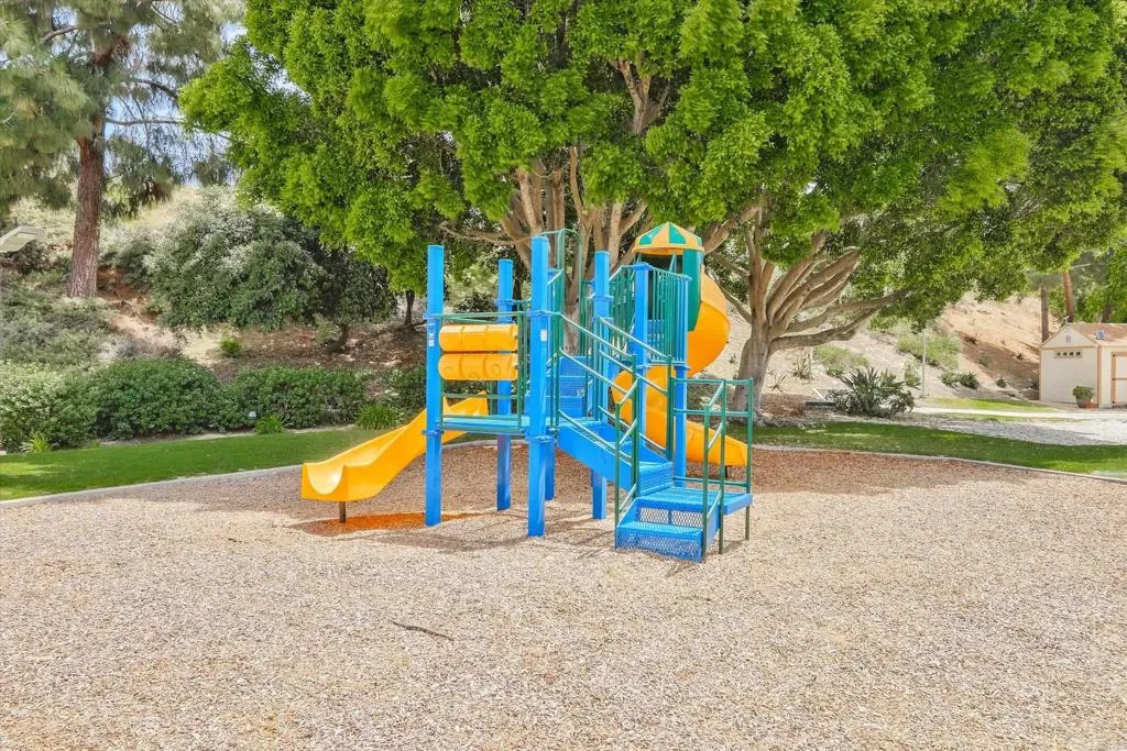 https://cdn.realtyfeed.com/cdn/127/306713328/2633aba7af54fa0c59ade5ffedb8e95d.webp