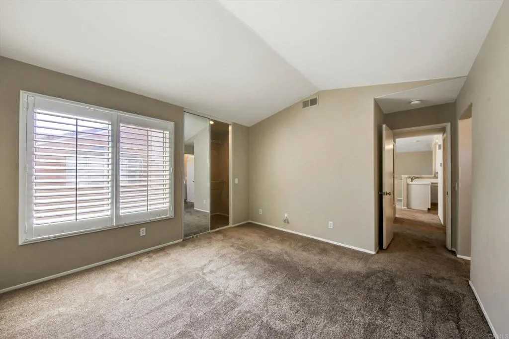 https://cdn.realtyfeed.com/cdn/127/306713328/33cc2a7265db9269b0a9a4233ec211b4.webp