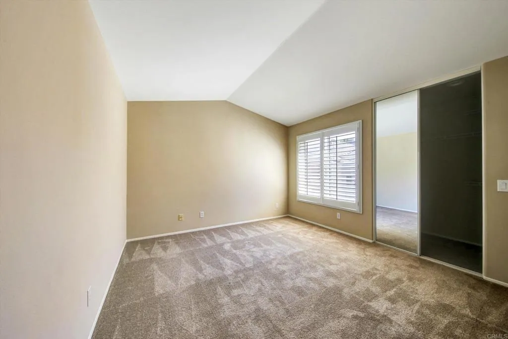 https://cdn.realtyfeed.com/cdn/127/306713328/9f9814c9326894072c2cb6dbfb5f755d.webp