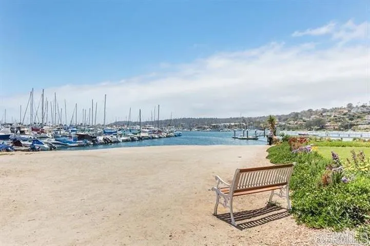 https://cdn.realtyfeed.com/cdn/127/306713329/5ff4d48cf29992f136a703970cfaa60b.webp