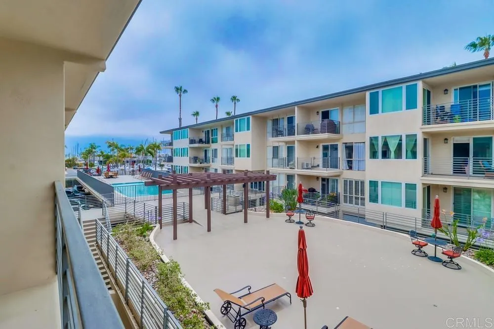 https://cdn.realtyfeed.com/cdn/127/306713329/8c8e2d6f49ca5b83ed9f2a8aced9d83f.webp