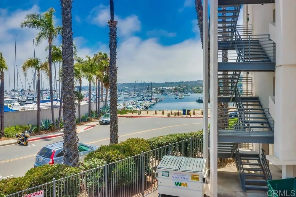 https://cdn.realtyfeed.com/cdn/127/306713329/bb6bd2e12b46b373a64bdcbb5bd495b8.webp