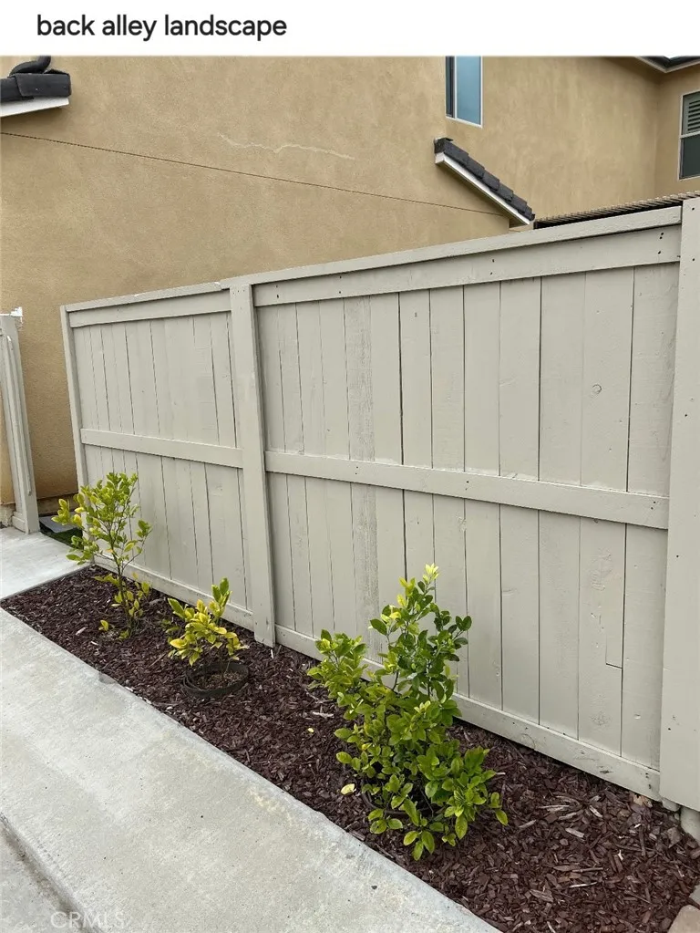 https://cdn.realtyfeed.com/cdn/127/306713346/42cb421c3a872eb224d49f7fb75787fa.webp